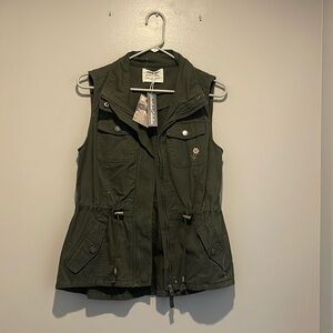 Ashley by 26 International Embroidered Boho Zip Vest NWT